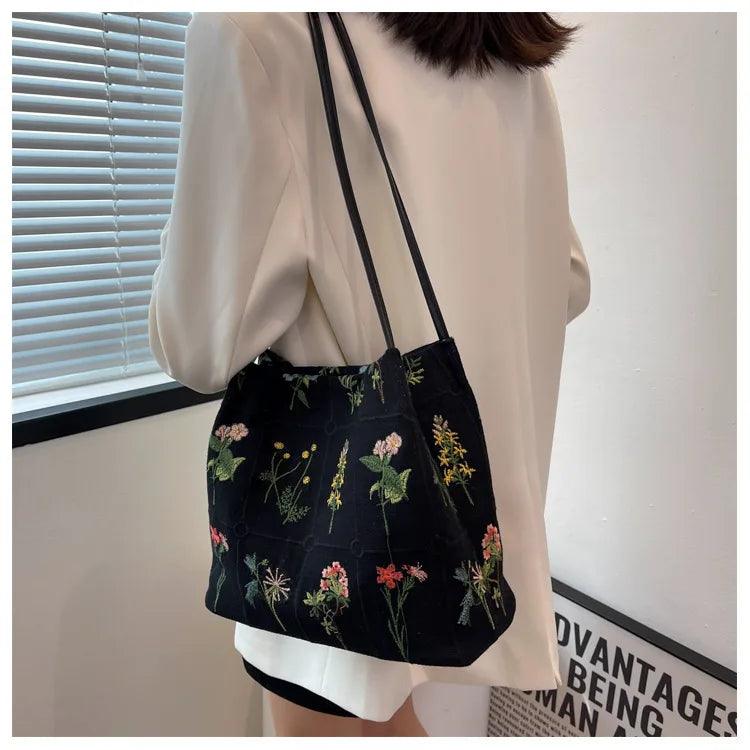 ISKYBOB 2023 Women Large Capacity Embroidered Tote Bag -Shoulder Bag -Bucket Bag