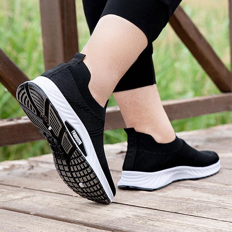 Casual Slip-on Mesh Sports Shoes Flying Woven Soft Running Walking Shoes for Men